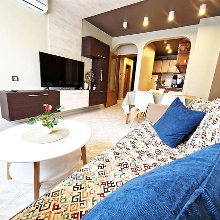Central Apartment - Spacious Designer Property In Стара-Загора Экстерьер фото