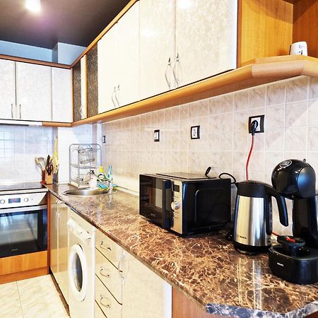 Central Apartment - Spacious Designer Property In Стара-Загора Экстерьер фото