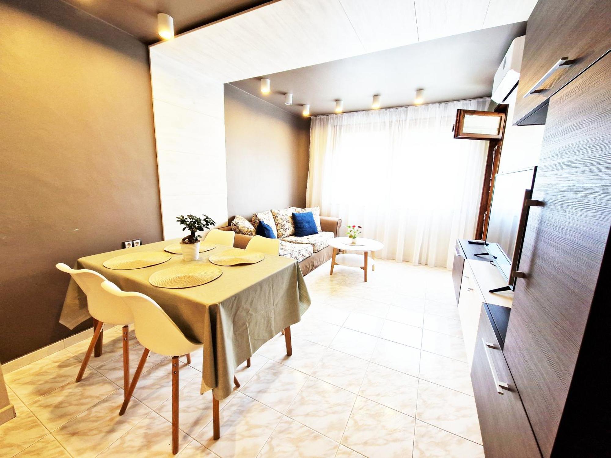 Central Apartment - Spacious Designer Property In Стара-Загора Экстерьер фото